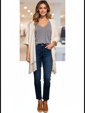 Go Couture Vintage Wash V-Neck Tee NWT Gray Med-